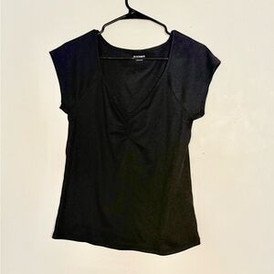 Old Navy Classic Black Short Sleeve Tee